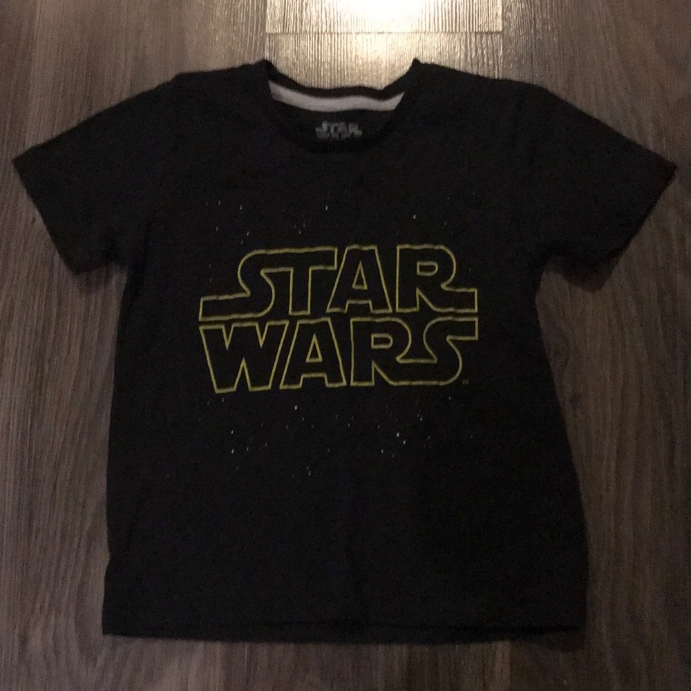 Black “Star Wars” T-shirt size Small